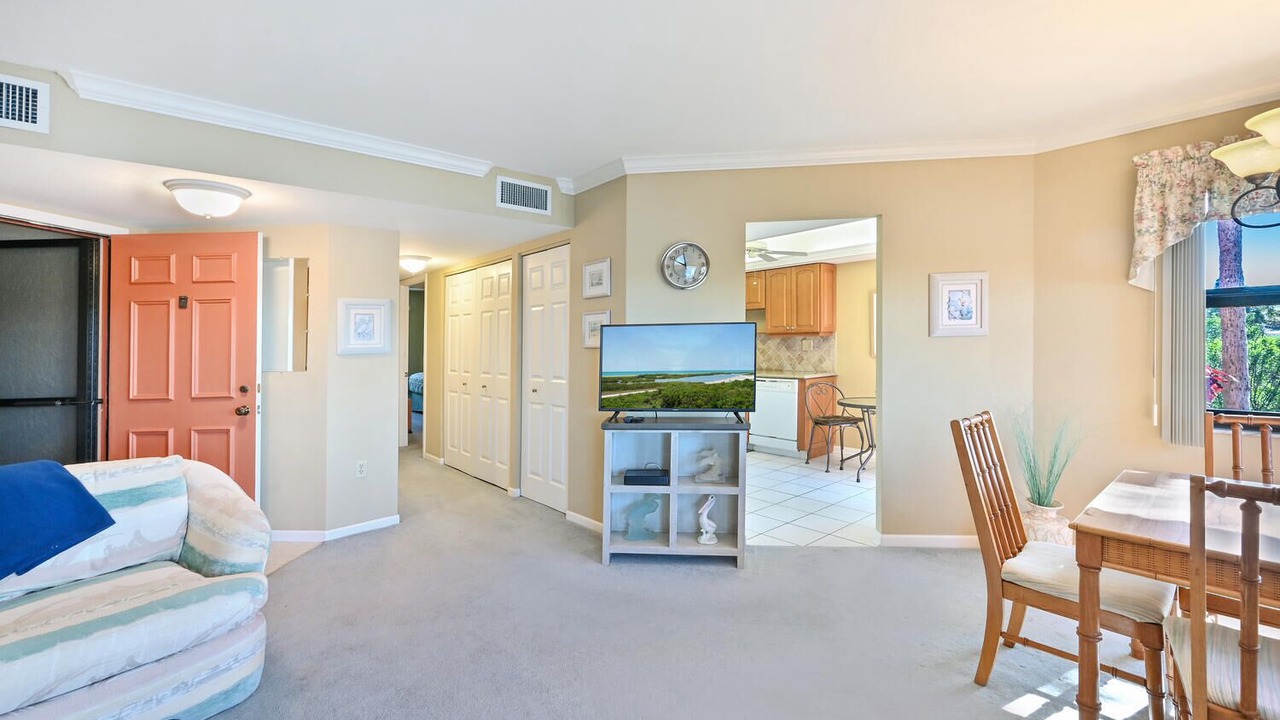 Photo of Livingroom in Hammock Bay