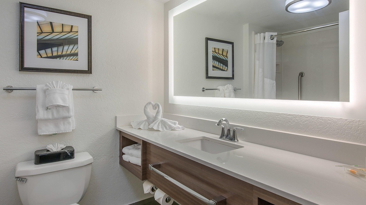 Photo of Bathroom in Tropic
