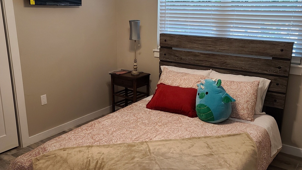 Photo of Bedroom in Lake Magdalene