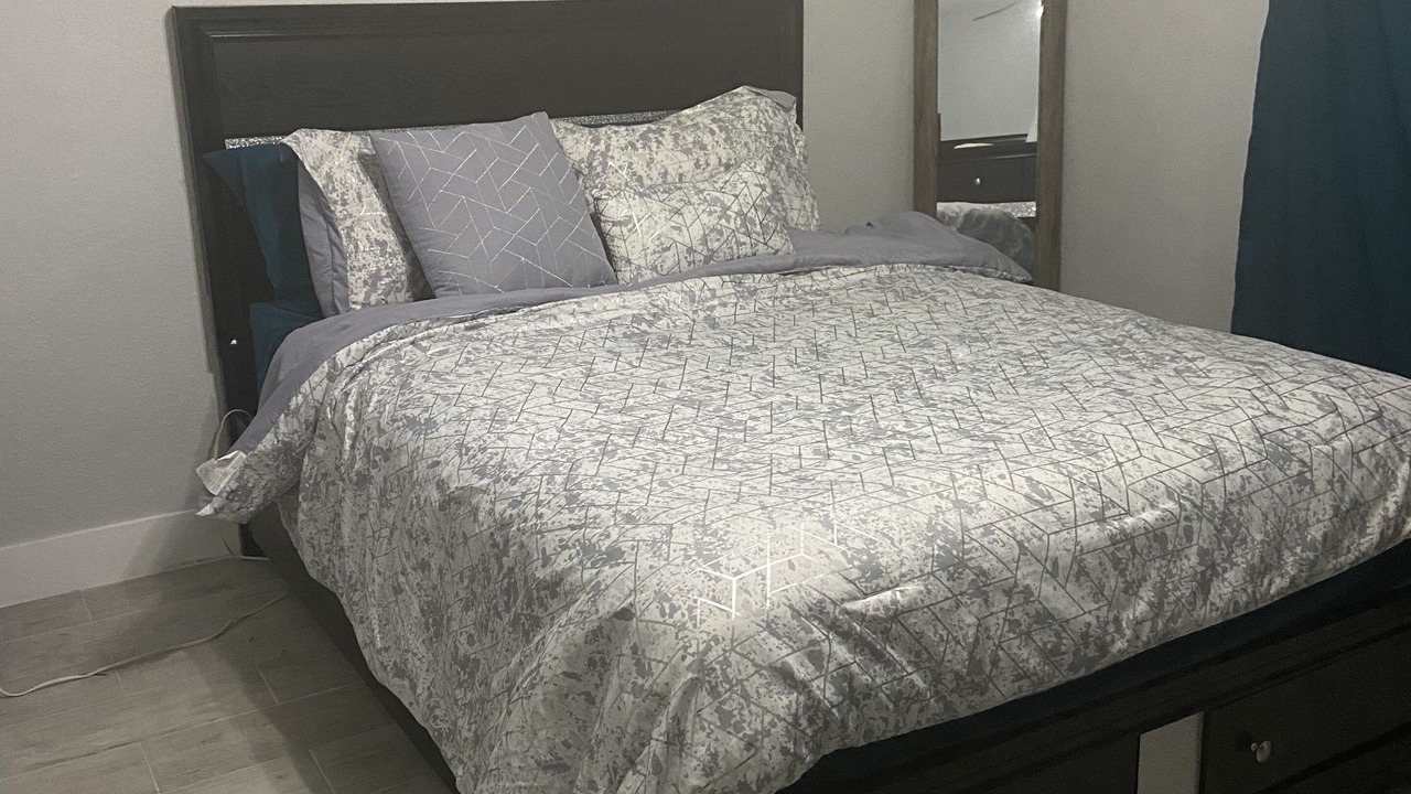 Photo of Bedroom in Highland Garden