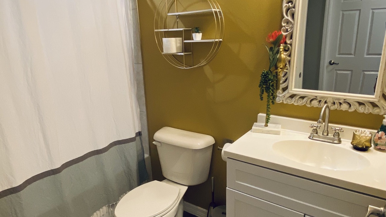 Photo of Bathroom in Fellowship