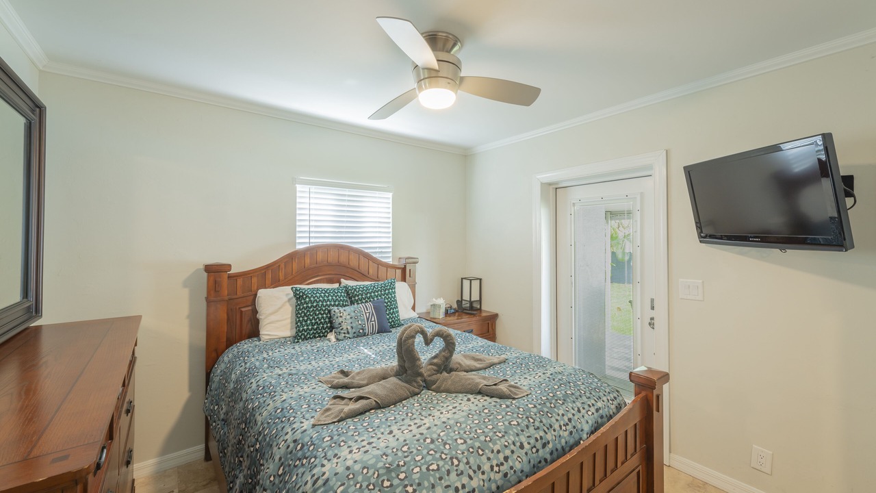Photo of Bedroom in South Middle River