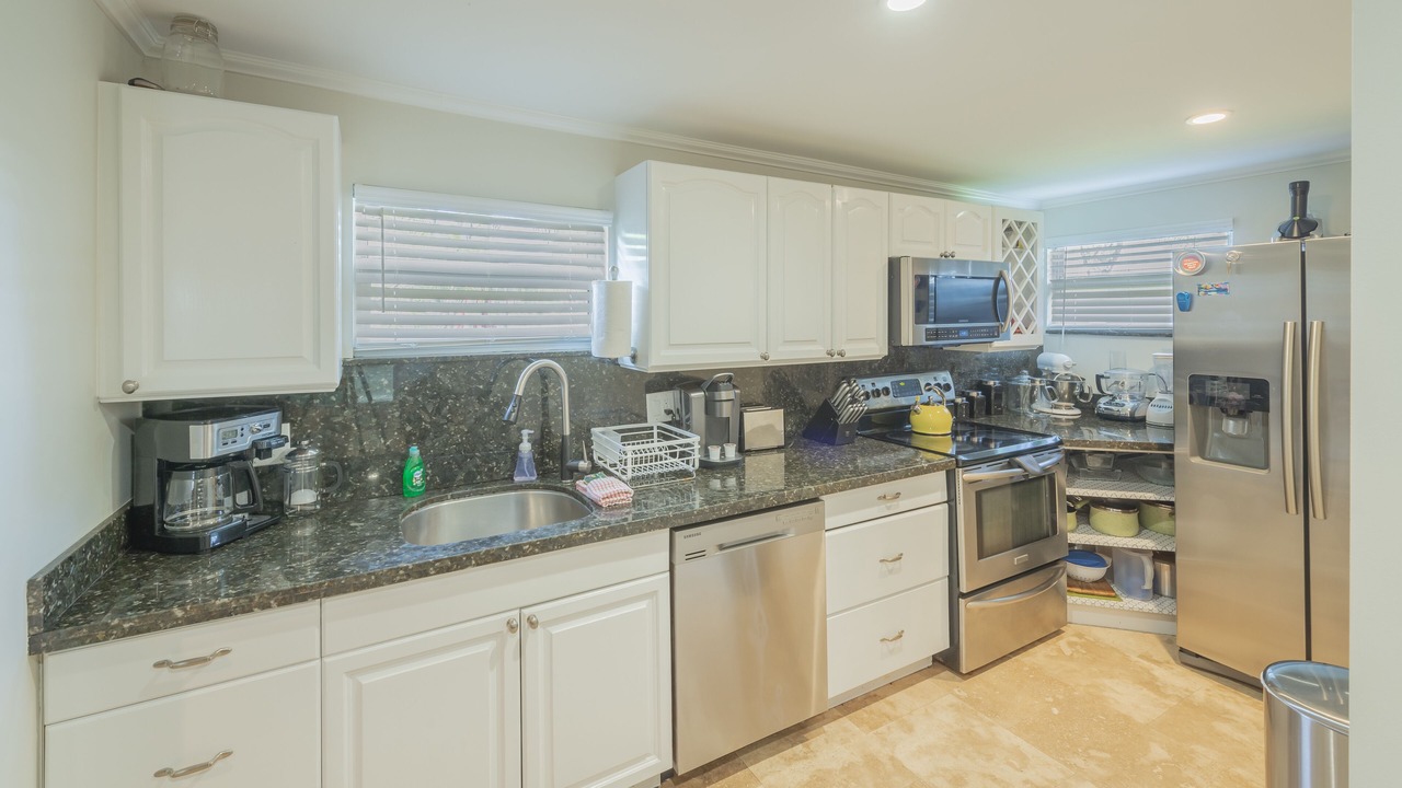 Photo of Kitchen in South Middle River
