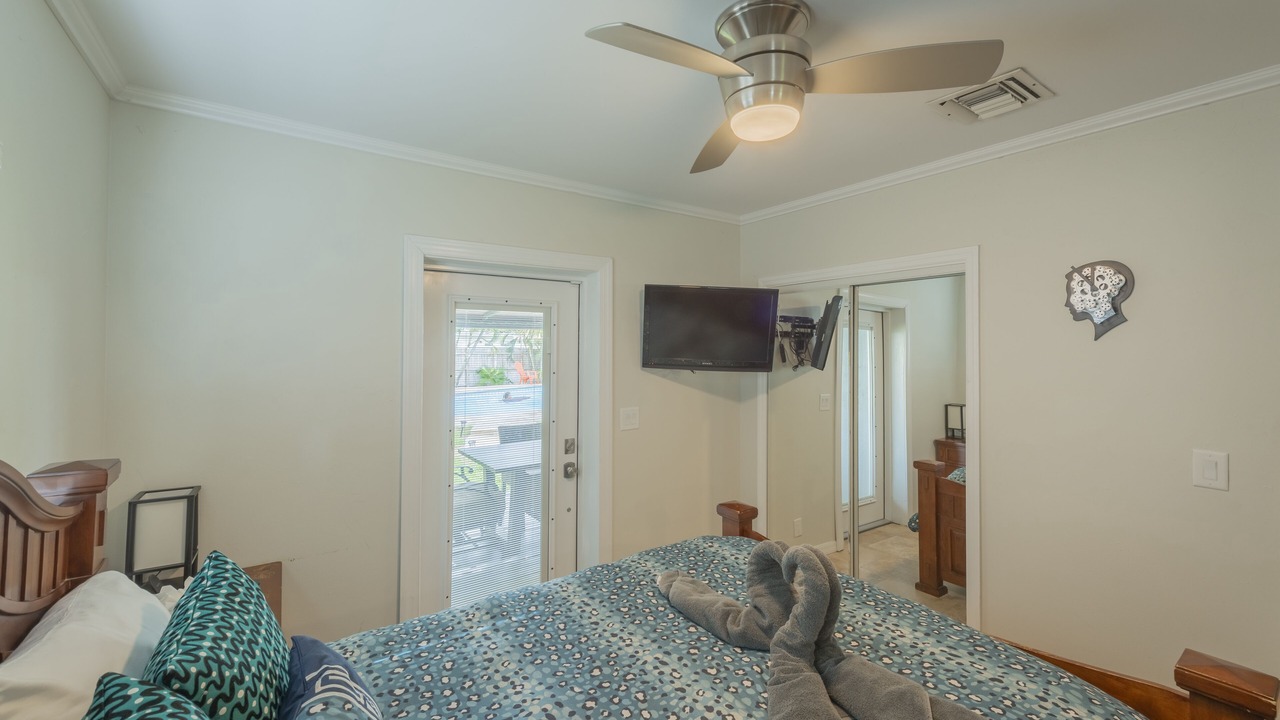 Photo of Bedroom in South Middle River