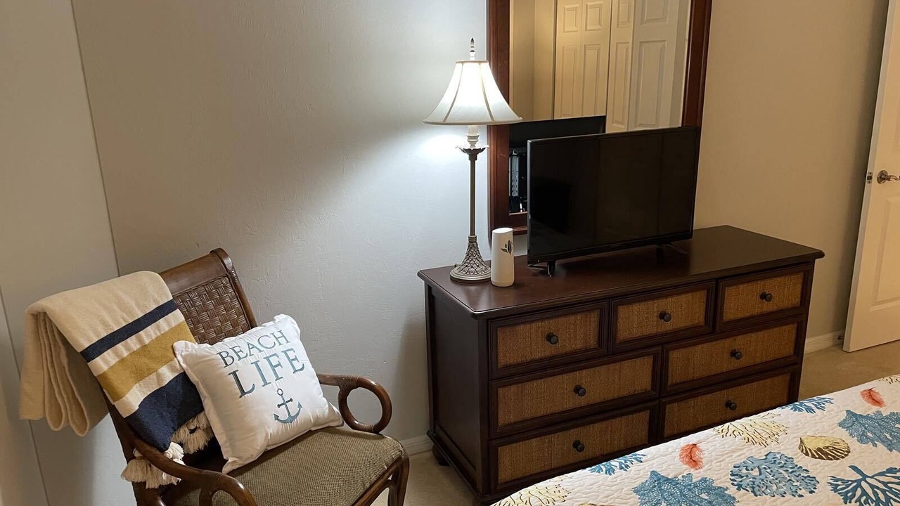 Photo of Bedroom in Pelican Bay