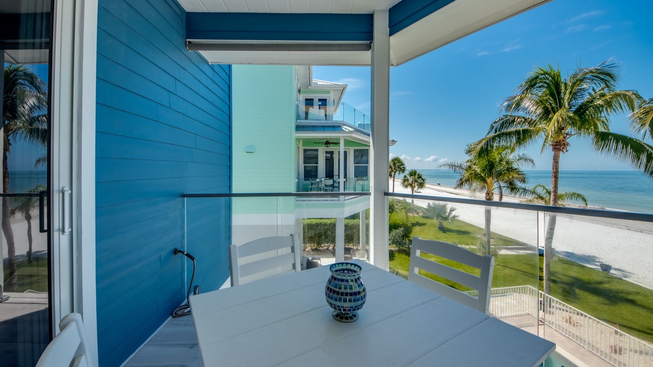 Photo of Patio Balcony in Mid Island