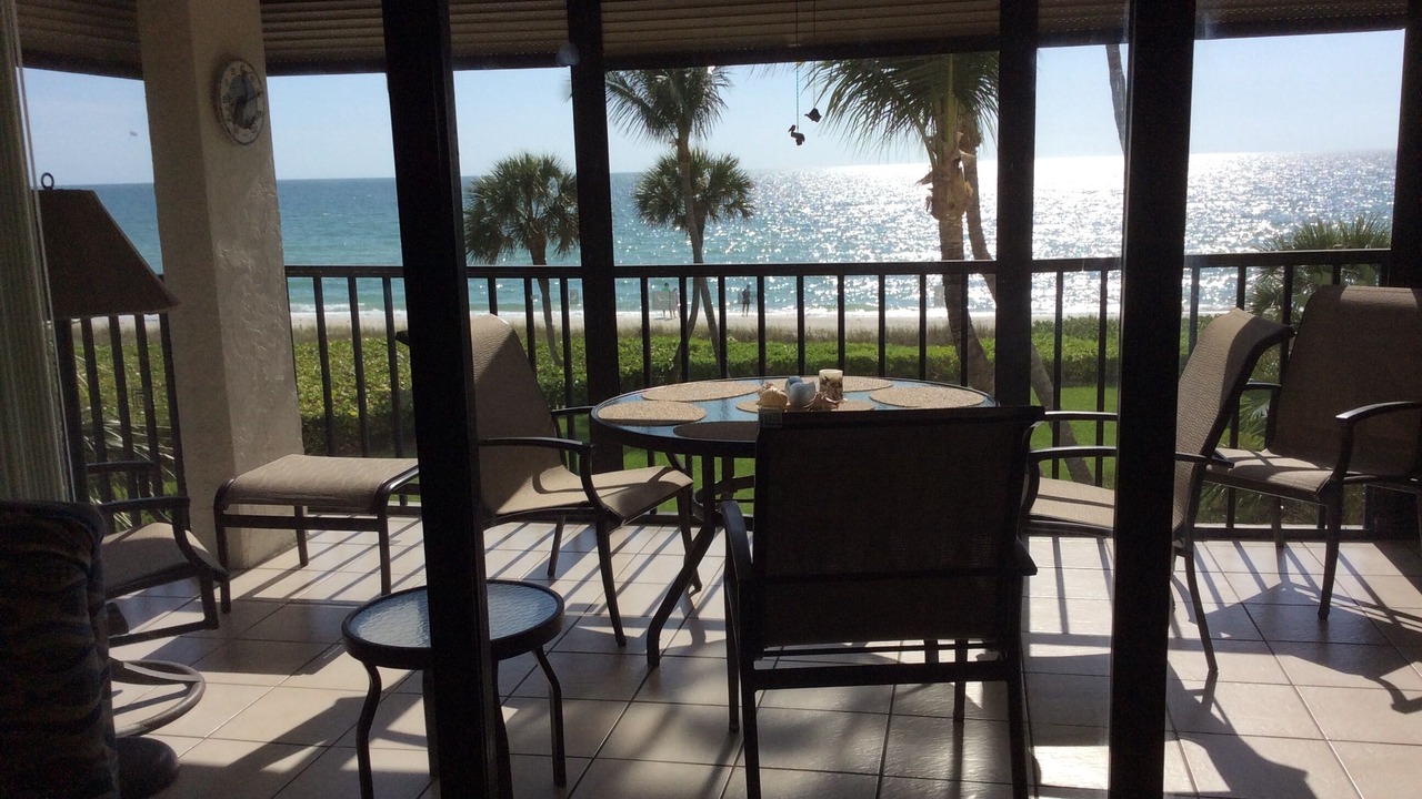 Photo of Bedroom in Vanderbilt Beach