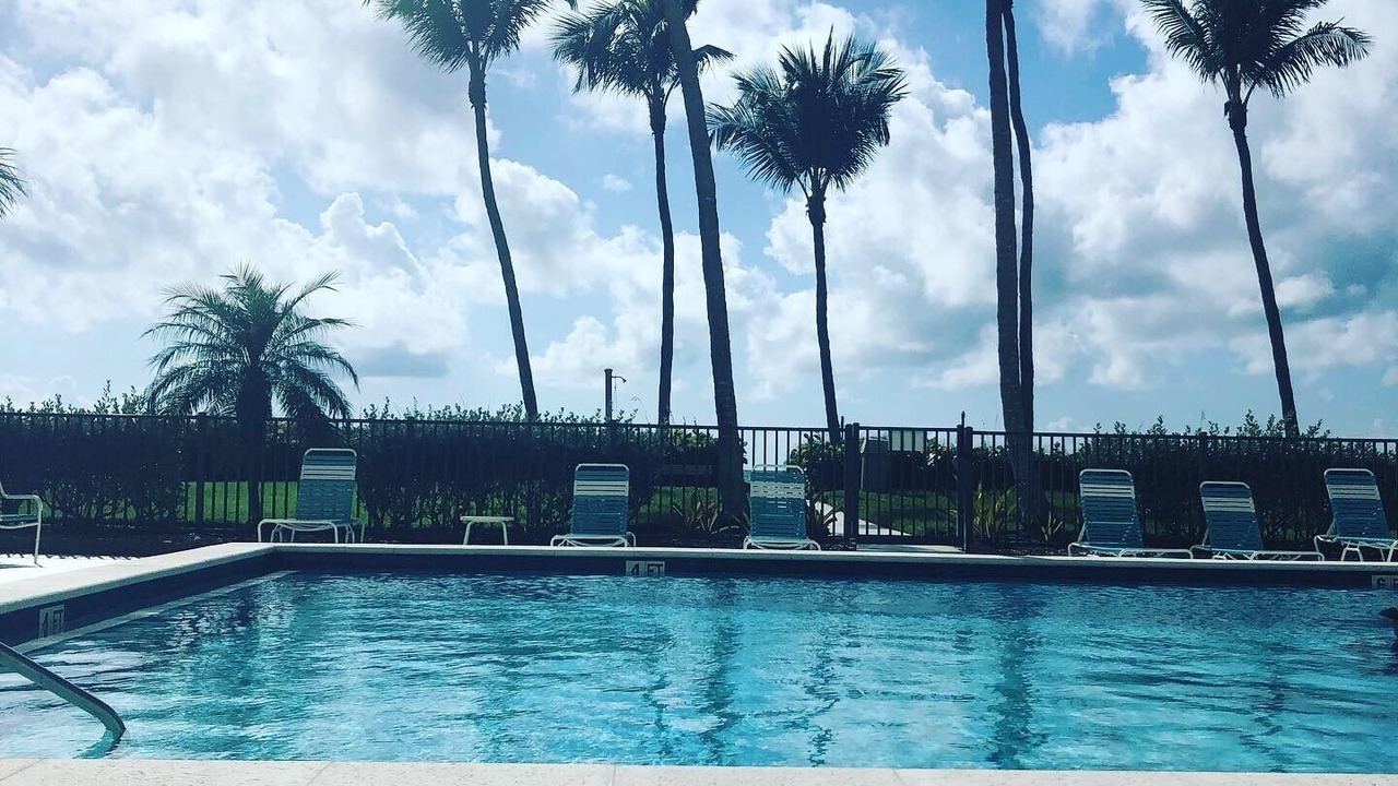 Photo of Outdoor in Vanderbilt Beach