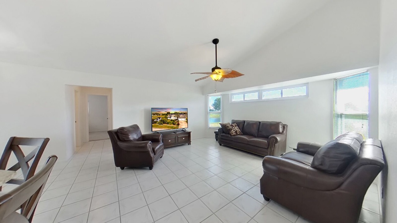 Photo of Livingroom in Rotonda Lakes