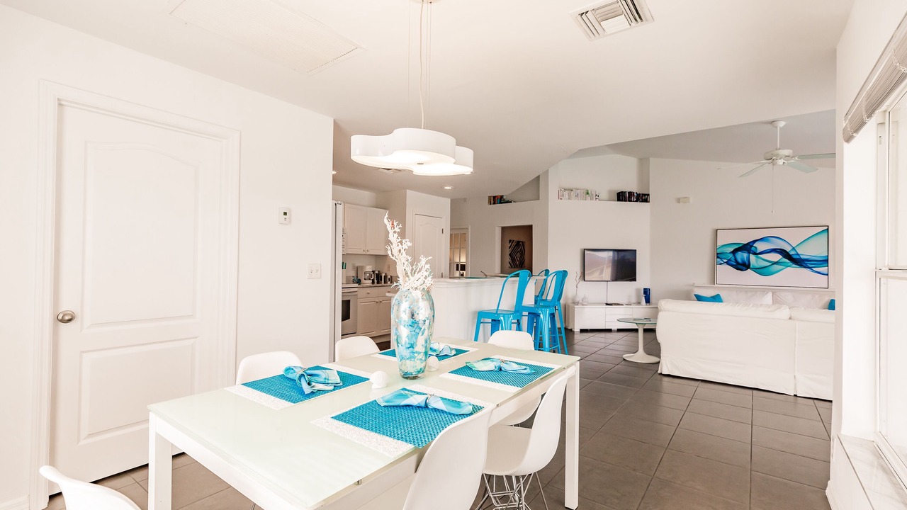 Photo of Livingroom in Trafalgar