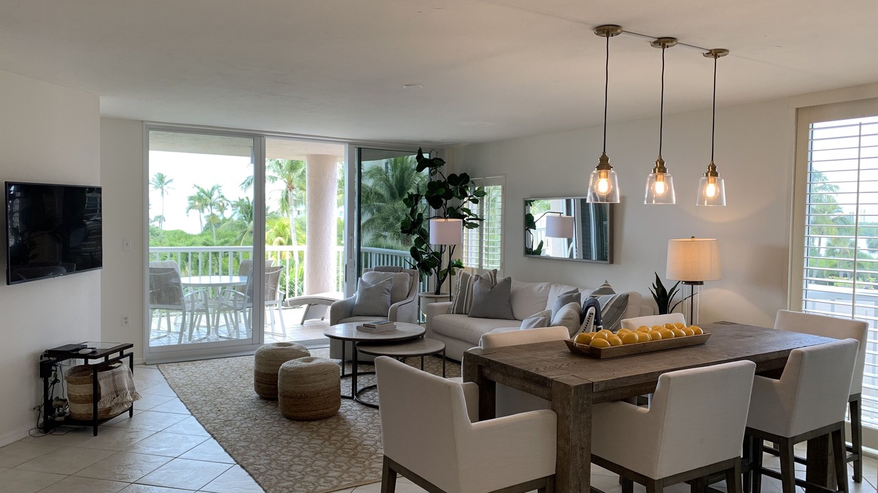 Photo of Livingroom in Park Shore