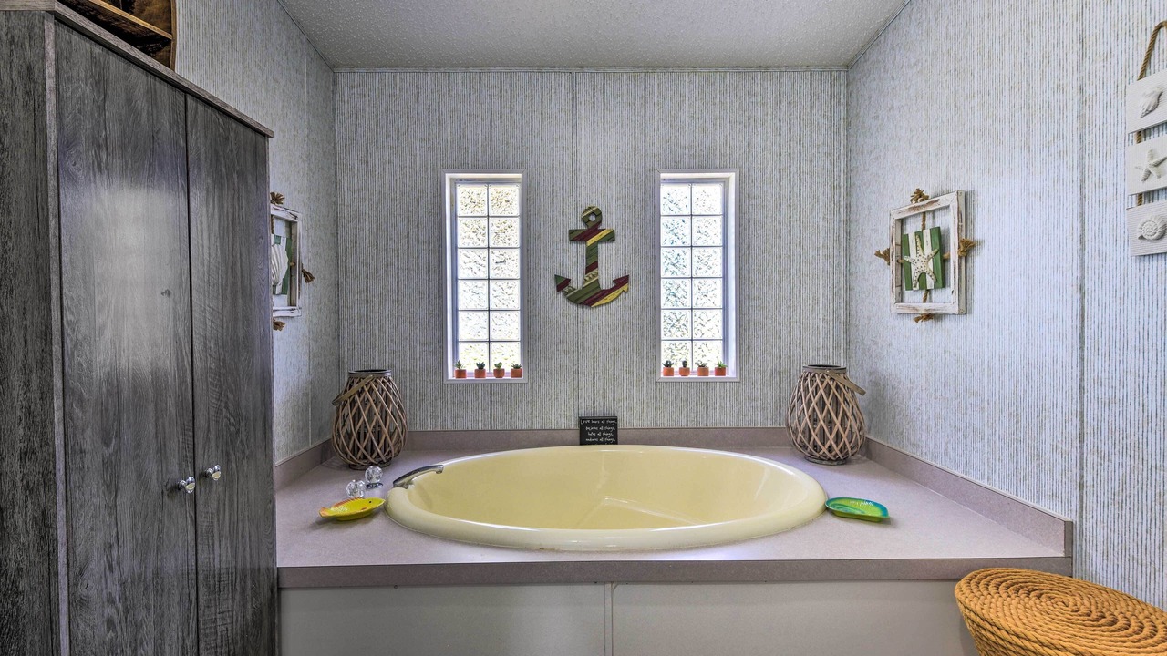 Photo of Bathroom in Crescent City