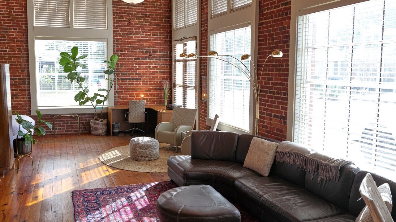Photo of Livingroom in Old East Hill
