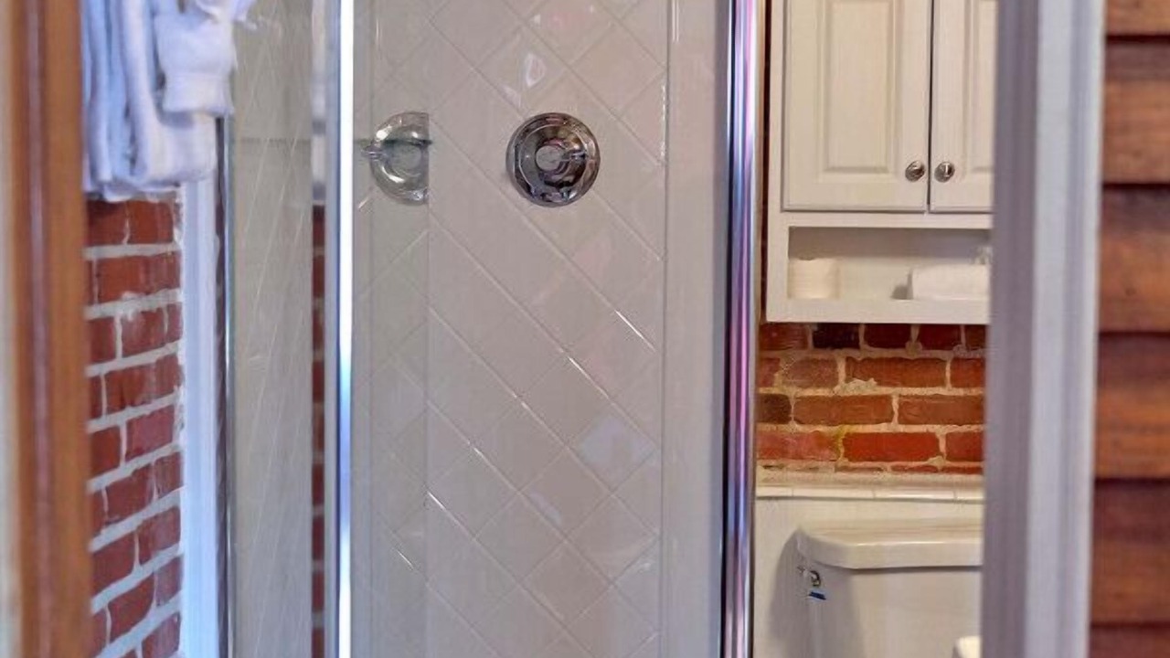 Photo of Bathroom in Old East Hill