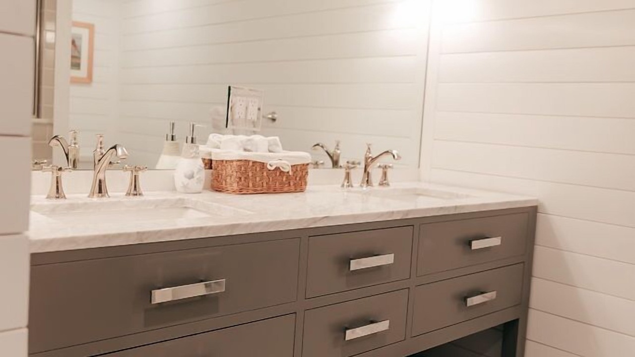 Photo of Bathroom in Bethune Beach