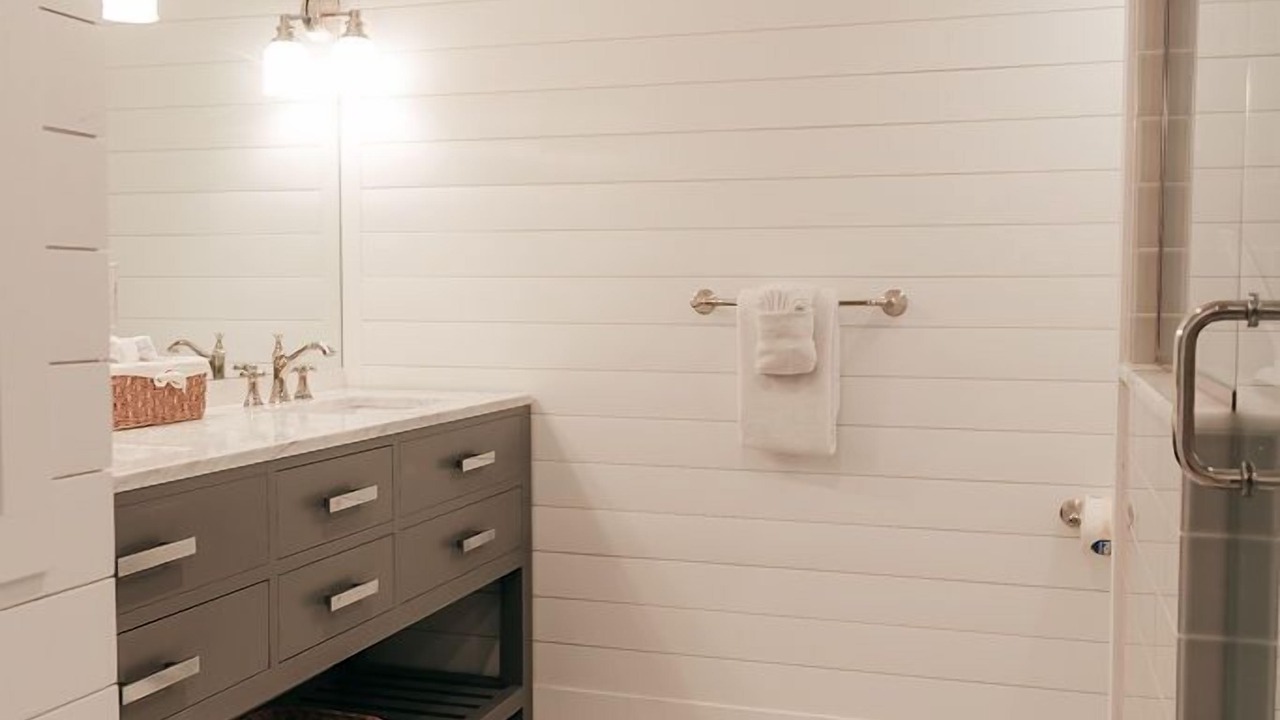 Photo of Bathroom in Bethune Beach