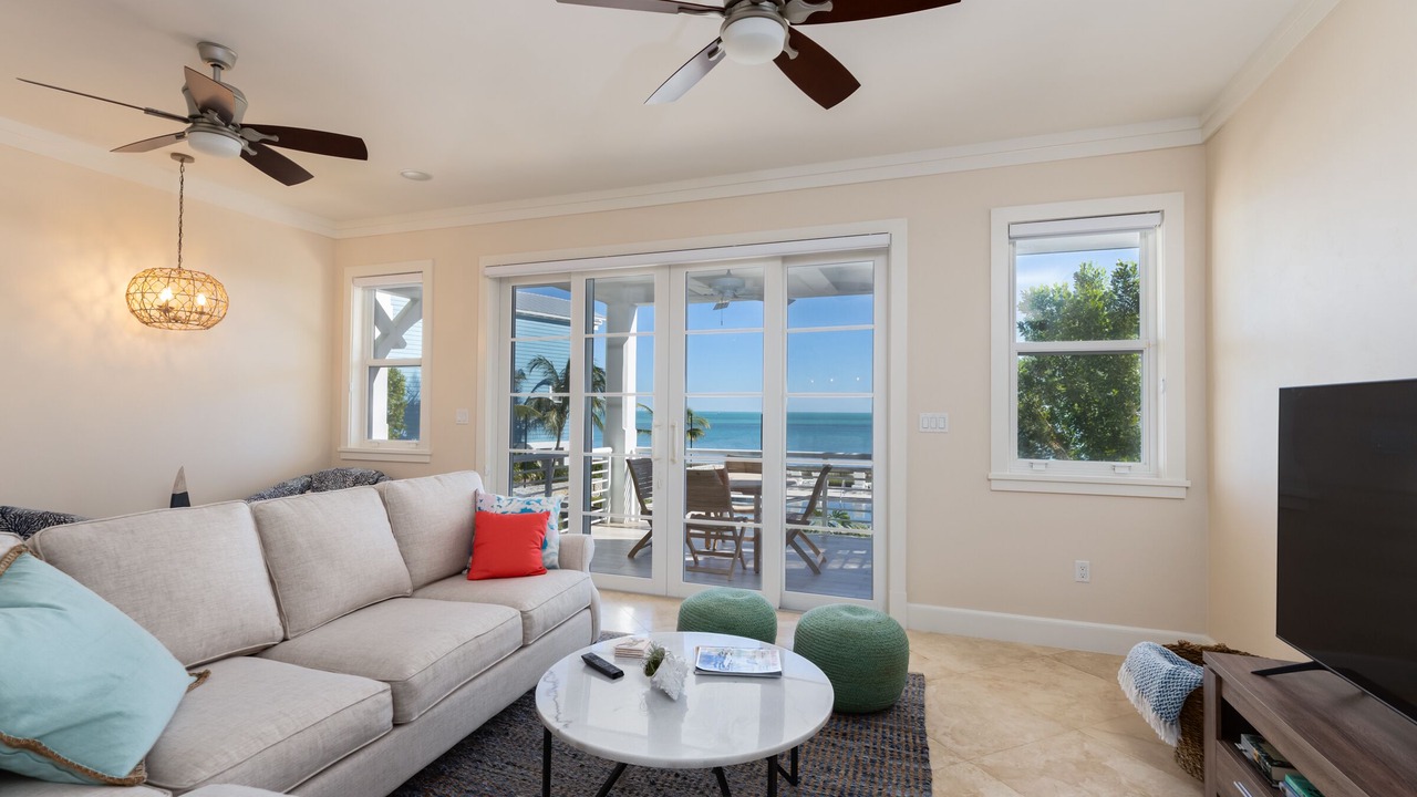 Photo of Livingroom in Islamorada