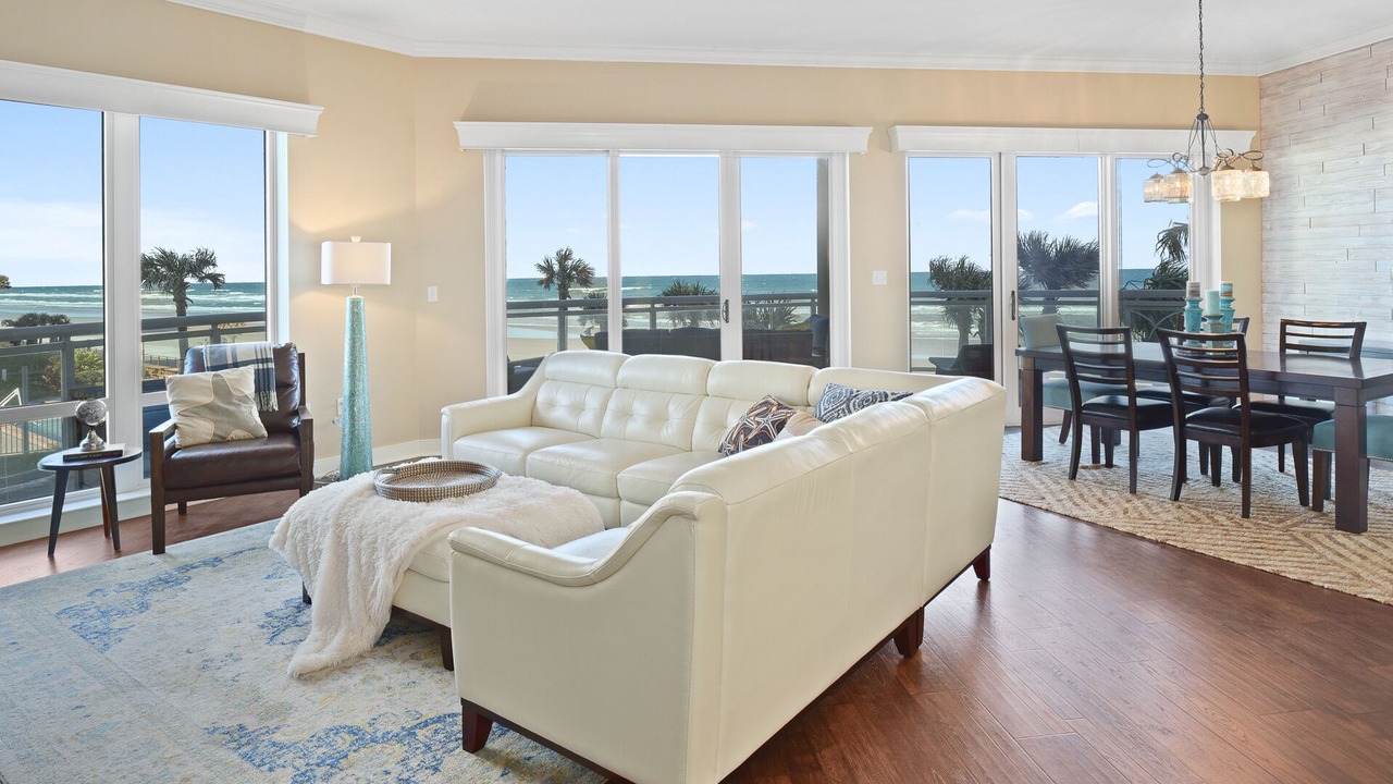 Photo of Livingroom in Daytona Beach