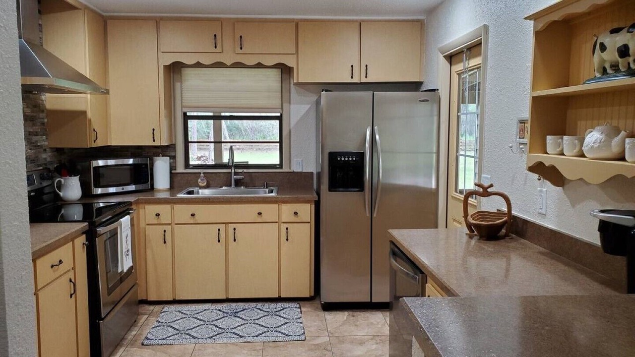 Photo of Kitchen in Myakka City