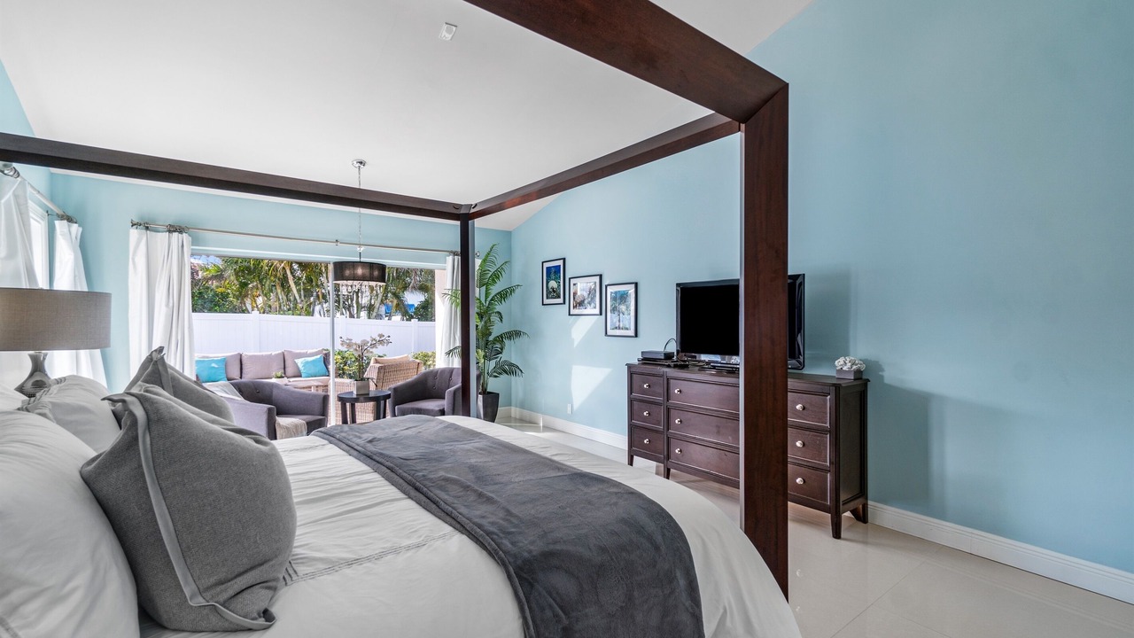 Photo of Bedroom in Singer Island