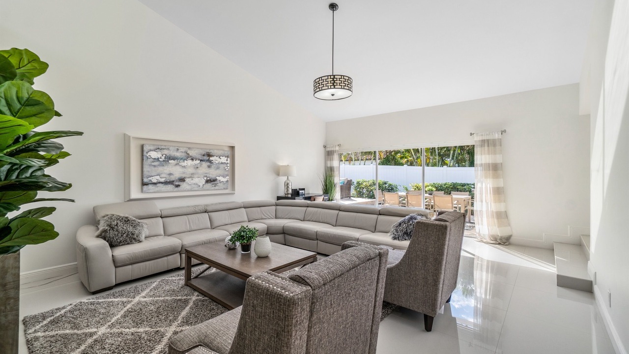 Photo of Livingroom in Singer Island
