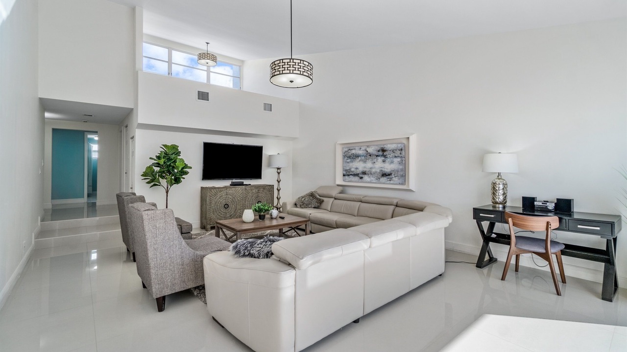 Photo of Livingroom in Singer Island