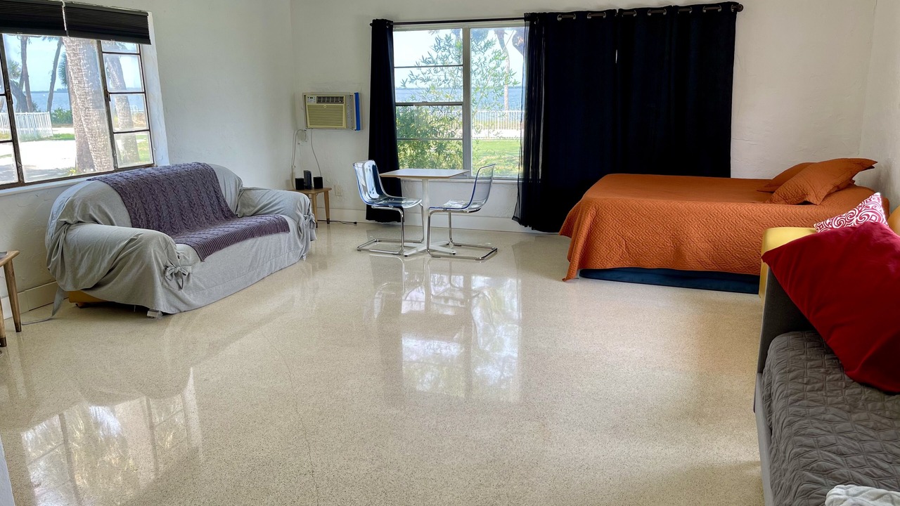 Photo of Bedroom in Indian River Estates