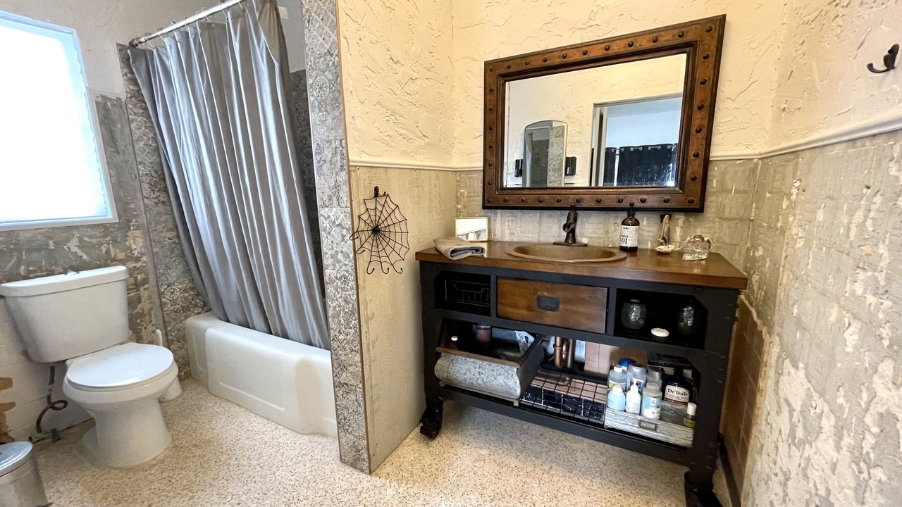 Photo of Bathroom in Indian River Estates