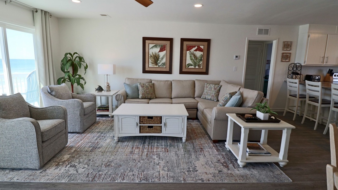 Photo of Livingroom in Surf Side Shores