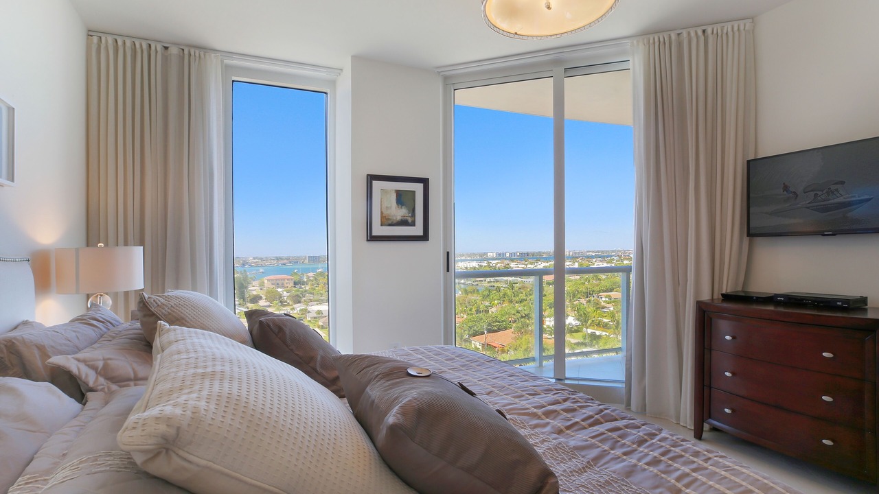 Photo of Bedroom in Singer Island