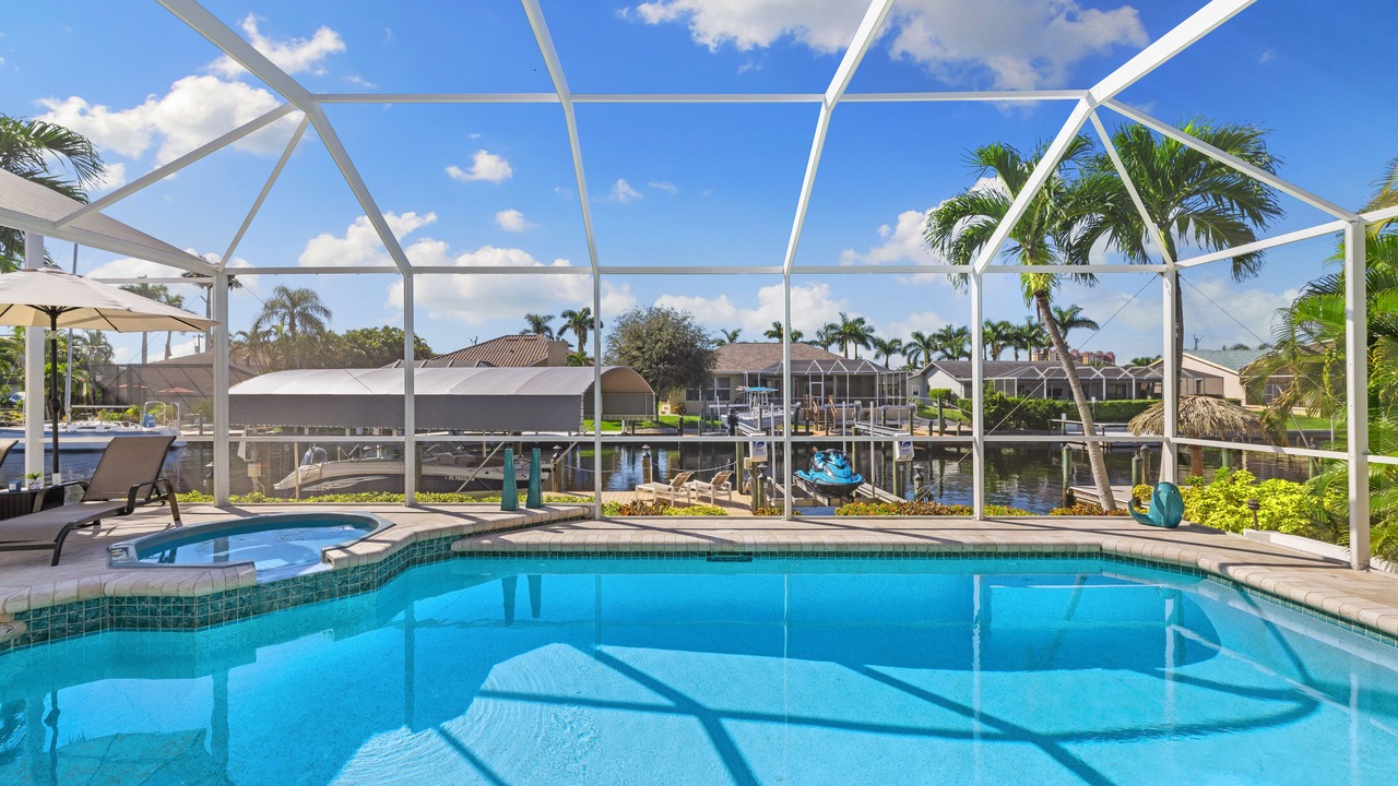 Photo of Outdoor in Pelican