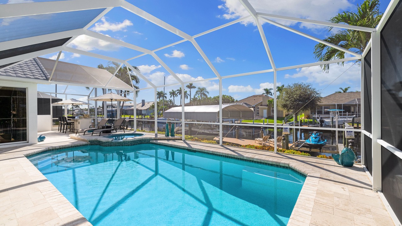 Photo of Outdoor in Pelican