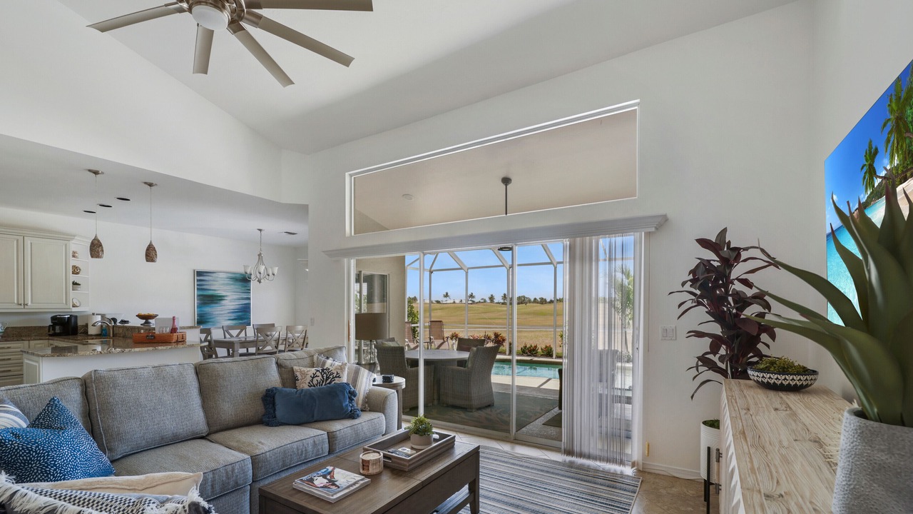 Photo of Livingroom in Falcons Glen