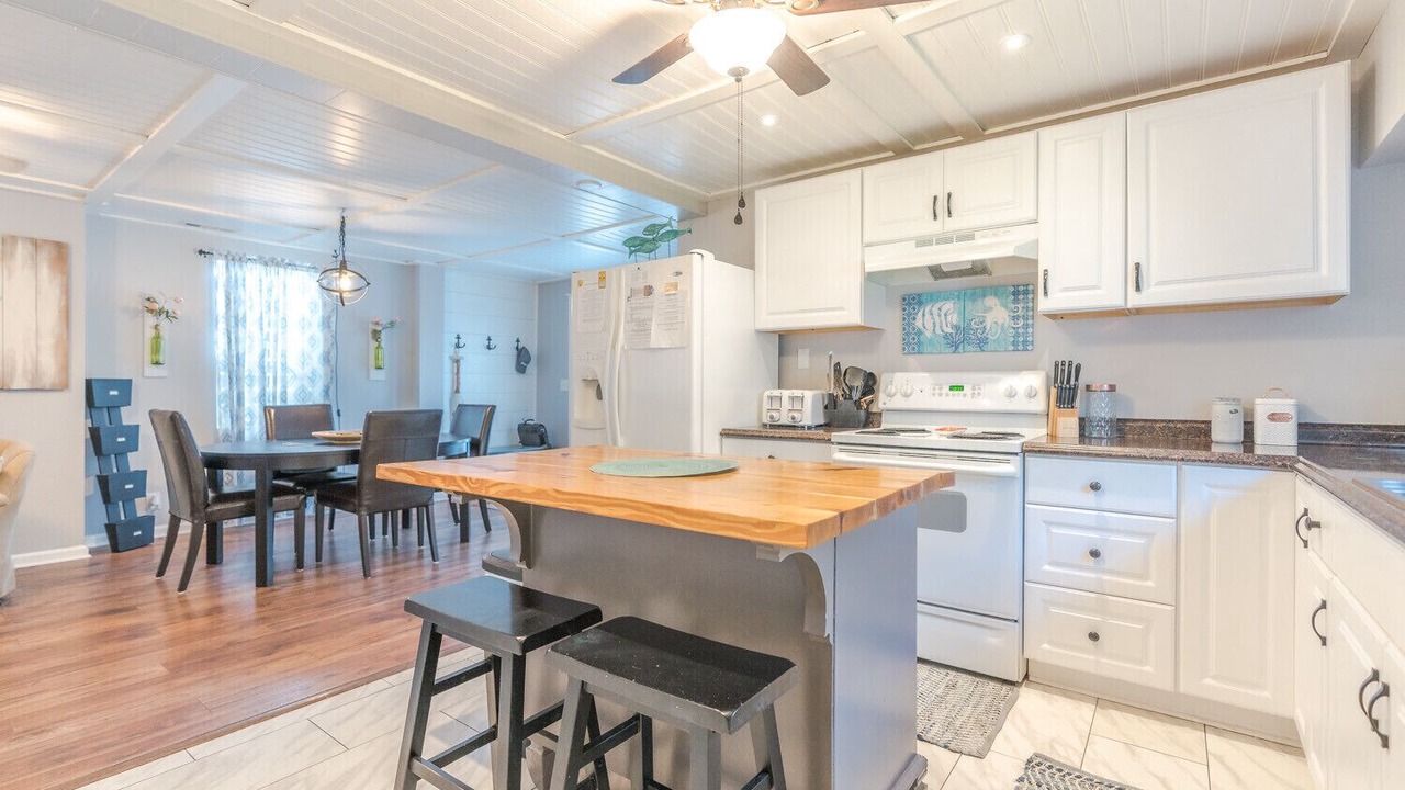 Photo of Kitchen in Garden City