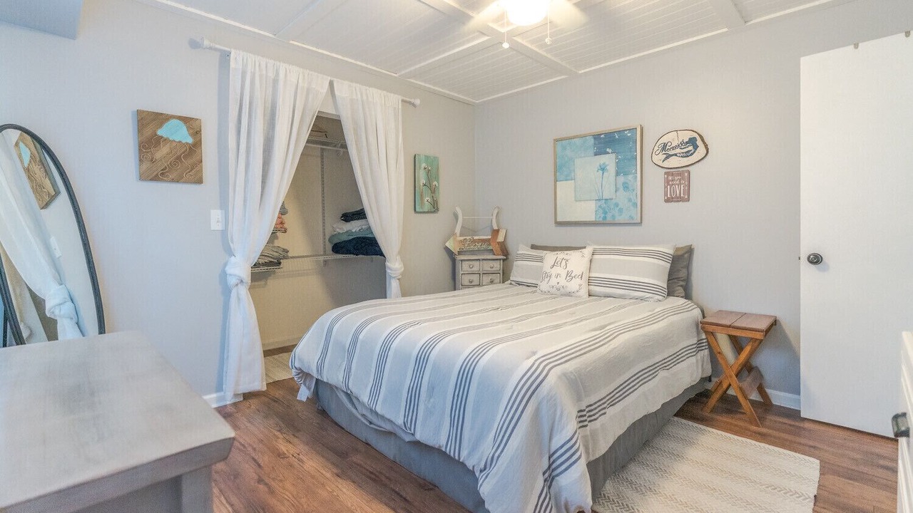 Photo of Bedroom in Garden City