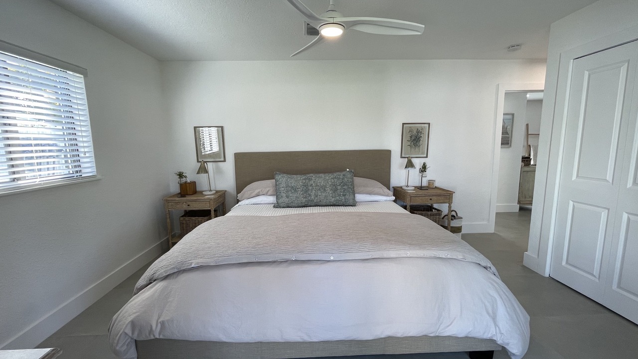 Photo of Bedroom in Sunset