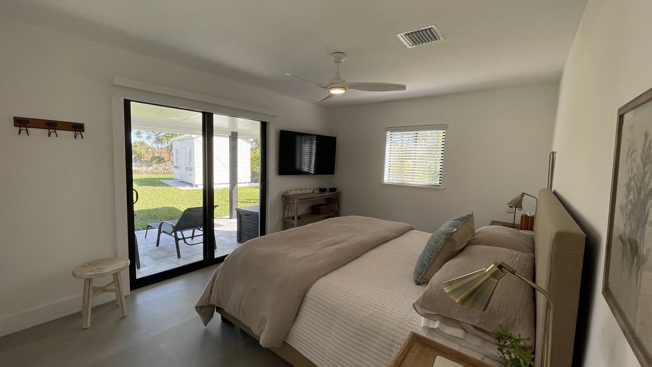 Photo of Bedroom in Sunset