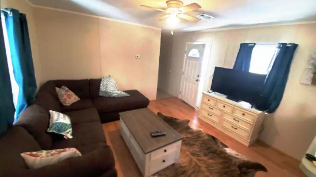 Photo of Livingroom in Floral City