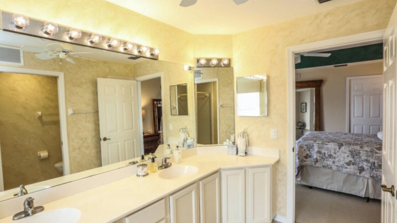 Photo of Bathroom in South Island
