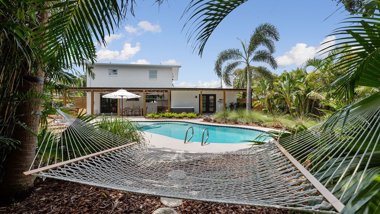 Photo of Others in Cocoa Isles