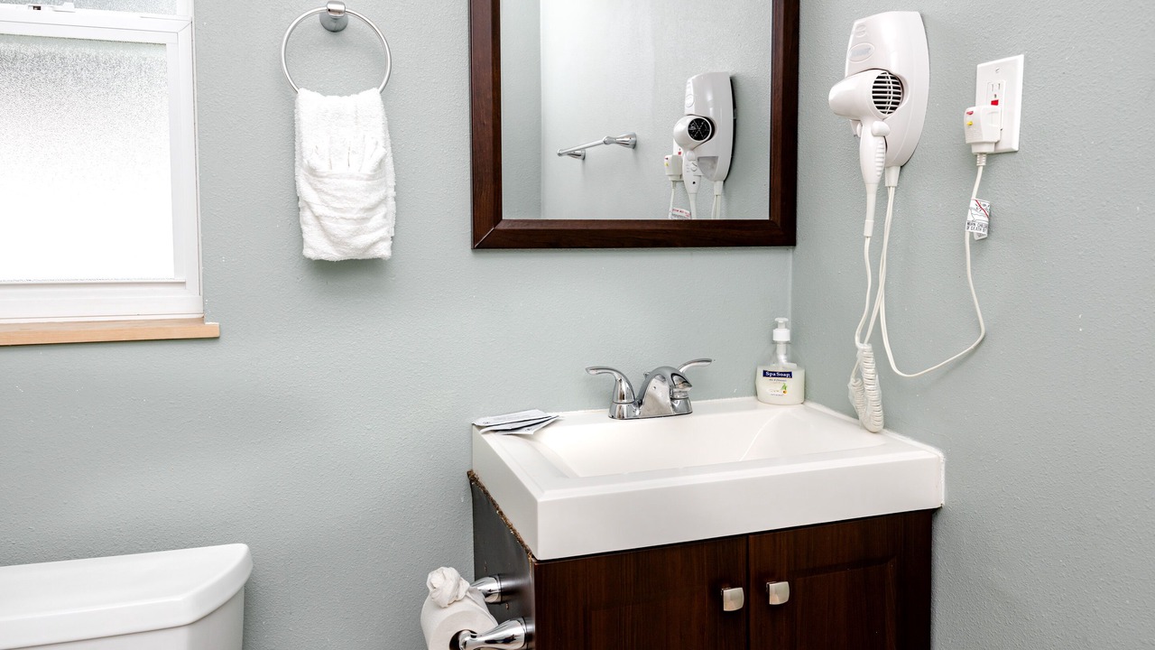 Photo of Bathroom in North Hyde Park
