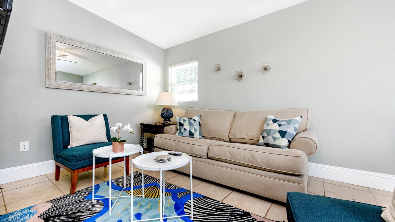 Photo of Livingroom in North Hyde Park