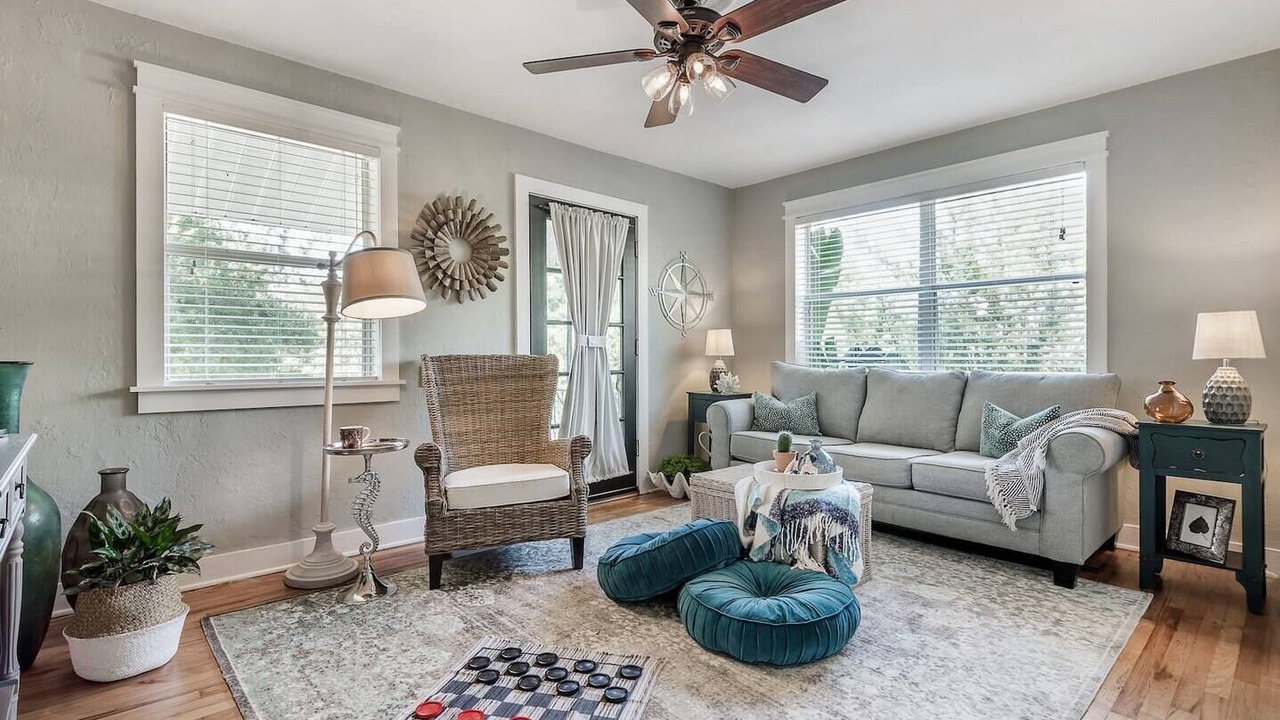 Photo of Livingroom in New Suburb Beautiful