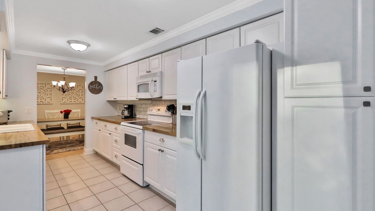 Photo of Kitchen in Doctors Inlet