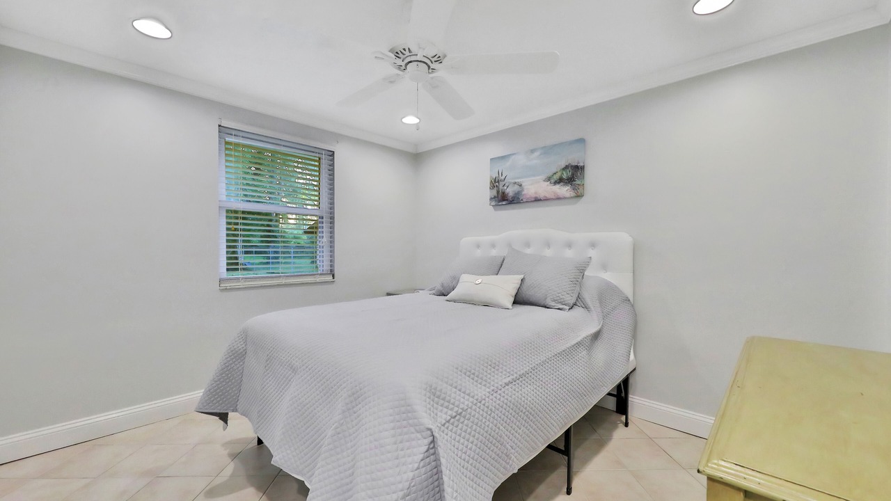 Photo of Bedroom in Doctors Inlet