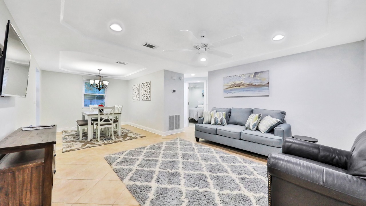 Photo of Livingroom in Doctors Inlet