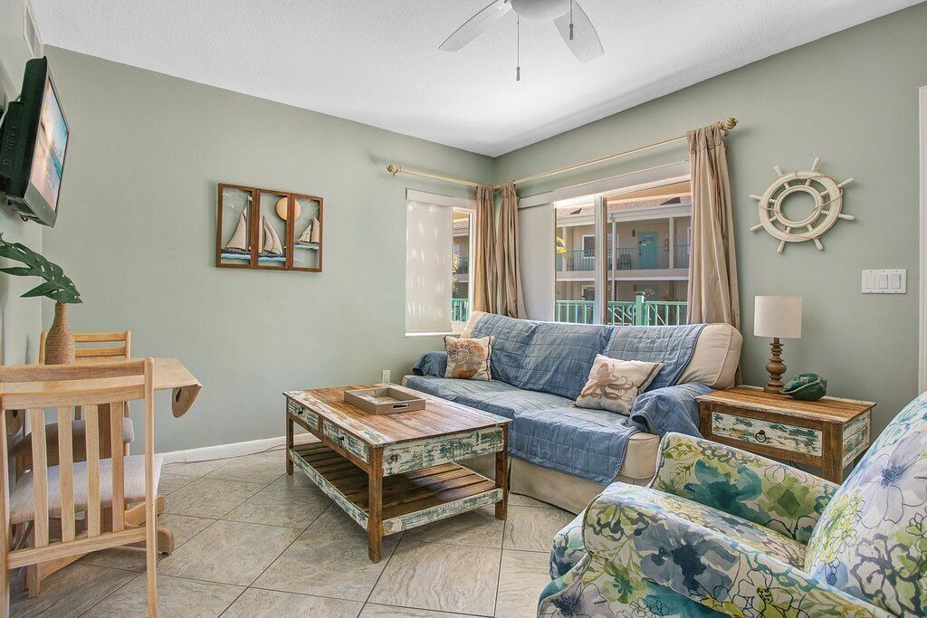 Photo of Livingroom in Bay Esplanade