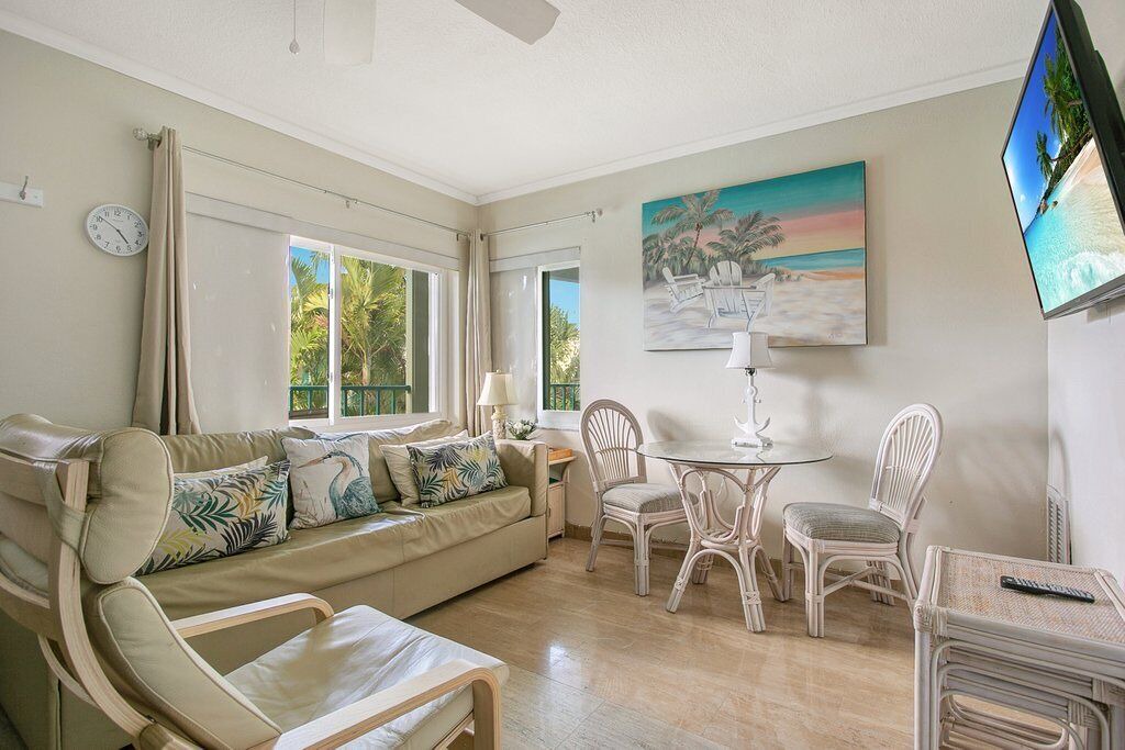 Photo of Livingroom in Bay Esplanade