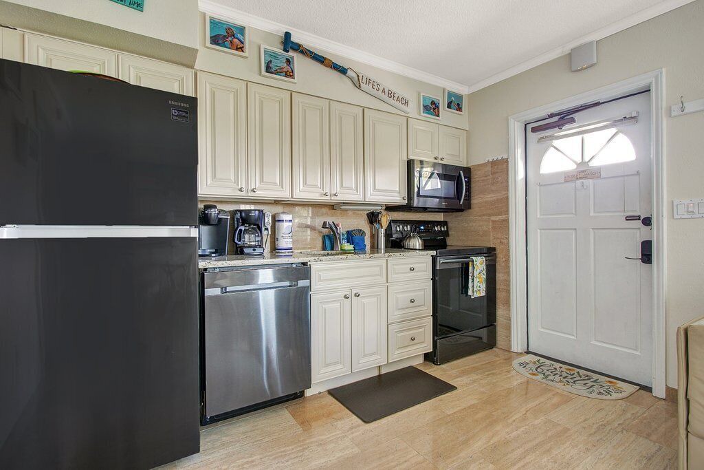 Photo of Kitchen in Bay Esplanade