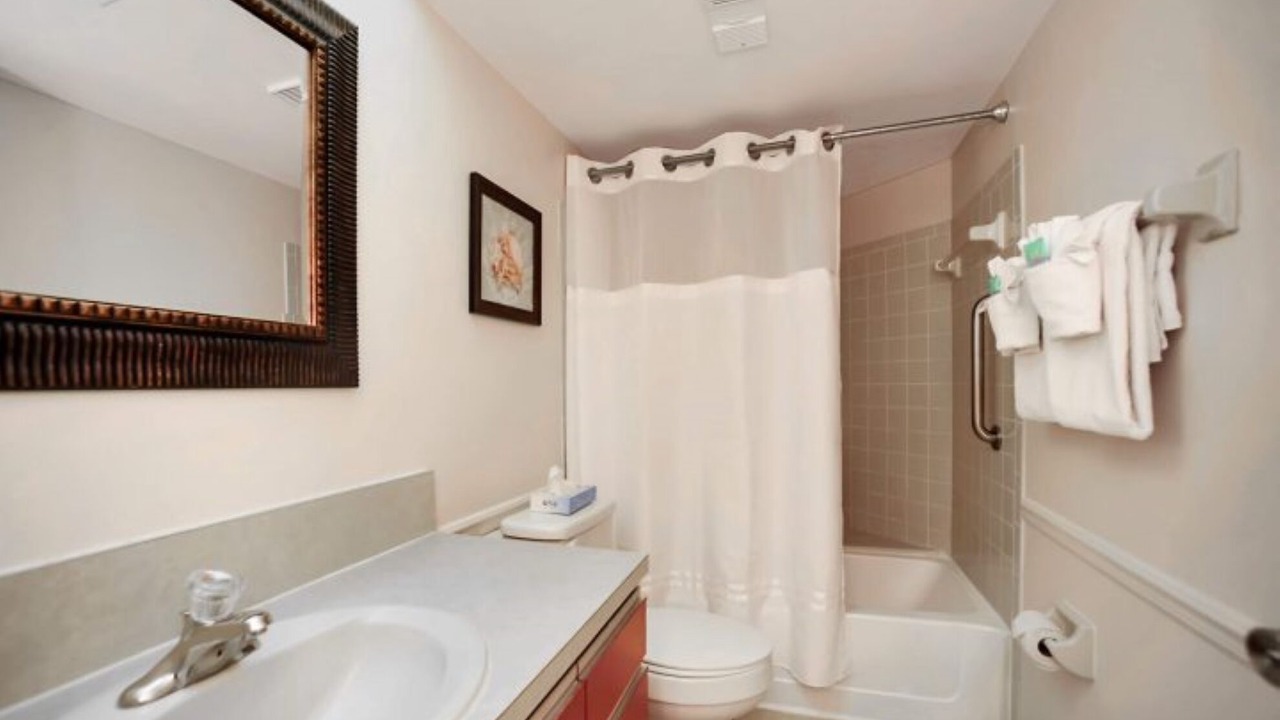 Photo of Bathroom in Indian Harbour Beach